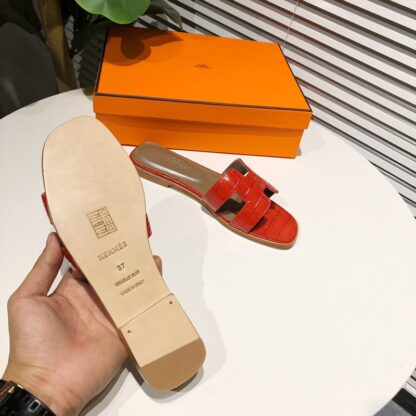 Hermès summer versatile red flat slippers - Image 3