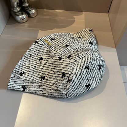 Yves Saint Laurent autumn and winter new cloth hat - Image 5