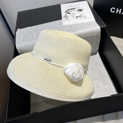 Miu Miu elegant raffia hat - Image 6