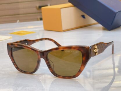 LOUIS VUITTON Fashion Sunglasses - Image 6