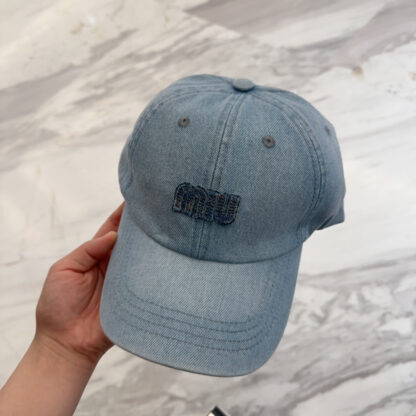 Miu Miu stylish embroidered lettering baseball cap - Image 6