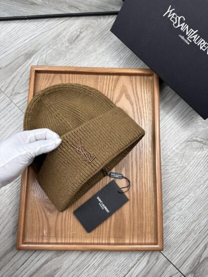 Yves Saint Laurent fine wool knitted hat - Image 5