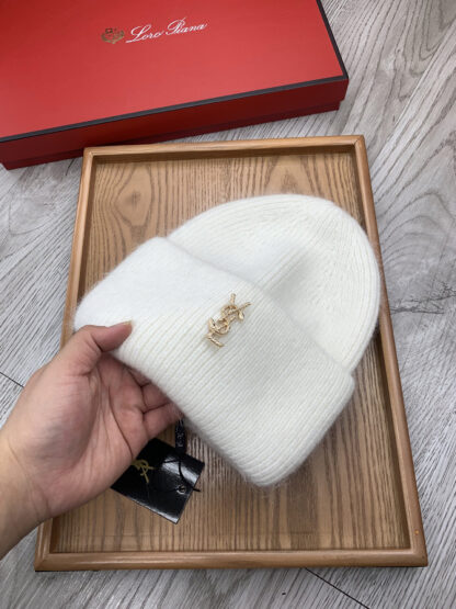 Yves Saint Laurent fine wool knitted hat - Image 5