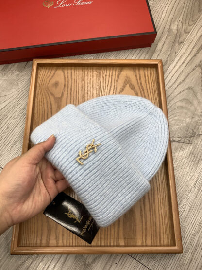 Yves Saint Laurent fine wool knitted hat - Image 5