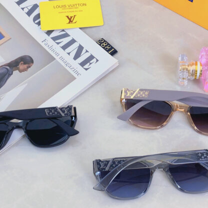 LOUIS VUITTON Fashion Sunglasses - Image 6