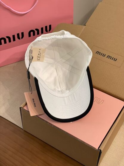 Miu Miu casual embroidered baseball cap - Image 6