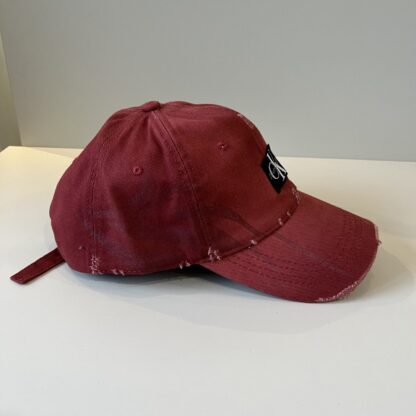 Calvin Kleinf stylish all-match baseball cap - Image 5