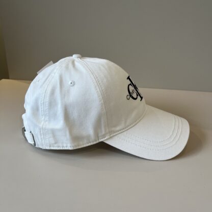 Calvin Kleinf stylish all-match baseball cap - Image 5