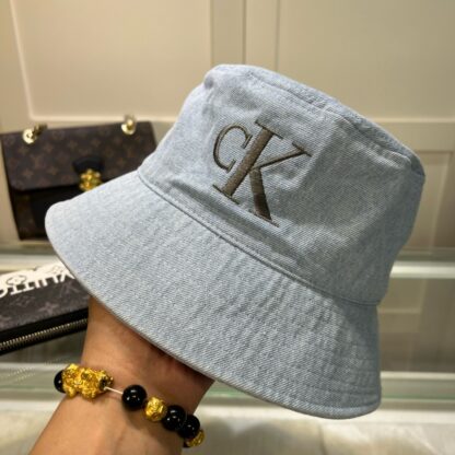 Calvin Kleinf stylish bucket hat - Image 5