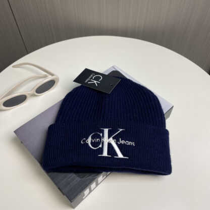 Calvin Kleinf fine wool knitted single hat - Image 5