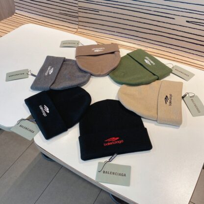 Balenciaga autumn and winter unisex letter knitted hat - Image 5