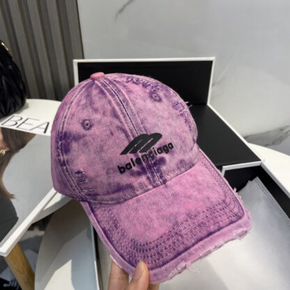 Balenciaga spring new hole casual baseball cap - Image 5