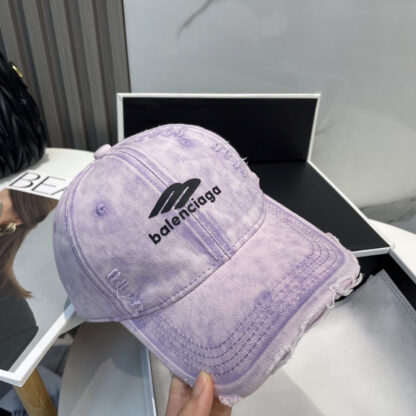 Balenciaga Spring New Hole Casual Baseball Cap - Image 5
