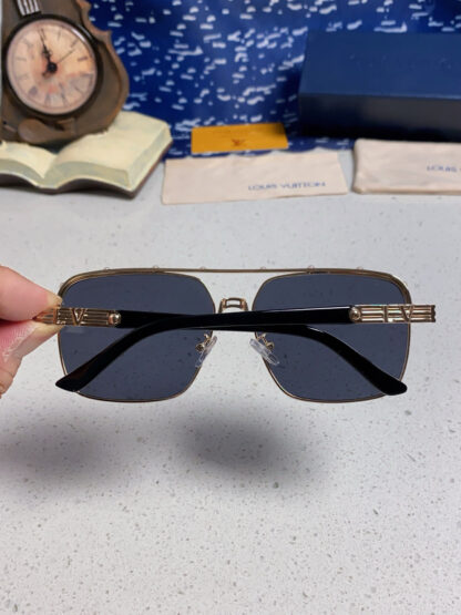 LOUIS VUITTON Fashion Sunglasses - Image 6