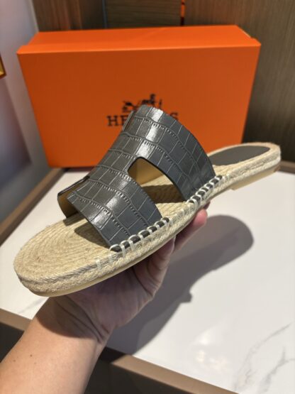 Hermes grey comfortable all-match non-slip breathable casual slippers - Image 5