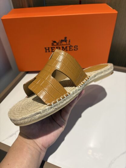 Hermes big yellow comfortable all-match non-slip breathable casual slippers - Image 5