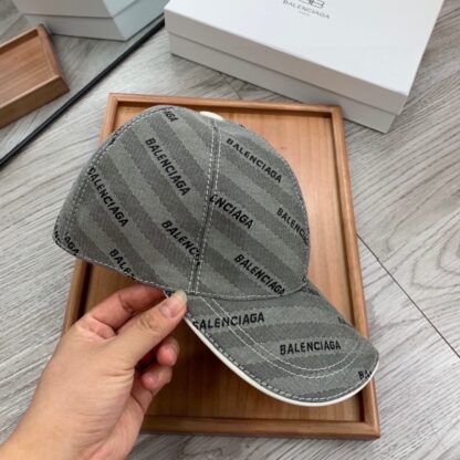 Balenciaga fashion baseball cap - Image 5