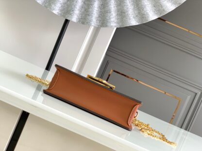 Louis Vuitton DAUPHINE Handbag - Image 5