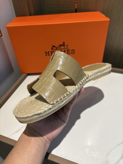 Hermes apricot comfortable and versatile non-slip breathable casual slippers - Image 5