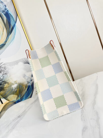 Louis Vuitton ONTHEGO Checkerboard Diaper Bag - Image 5