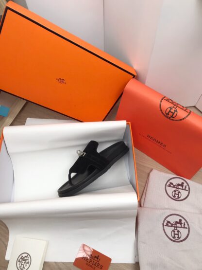 Hermès new spring and summer comfortable black slippers - Image 5