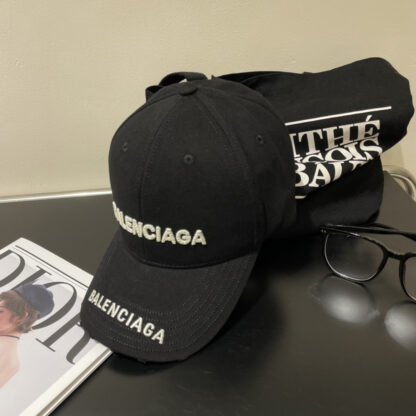Balenciaga simple and stylish couple baseball cap - Image 5