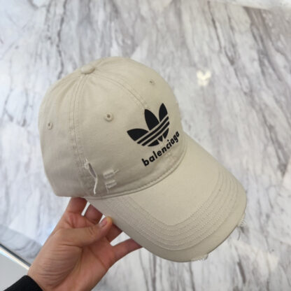 Balenciaga simple and stylish couple baseball cap - Image 5