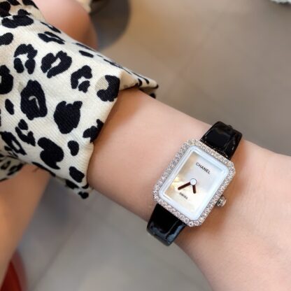 Chanel Classic Sugar Cube Women's Watch - Image 6