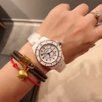 Chanel exquisite women's watches - Image 6