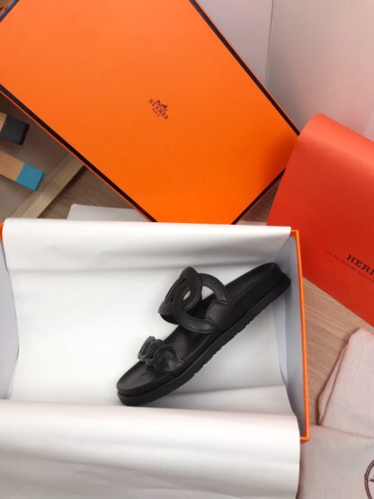 Hermès black new spring and summer charm slippers - Image 5