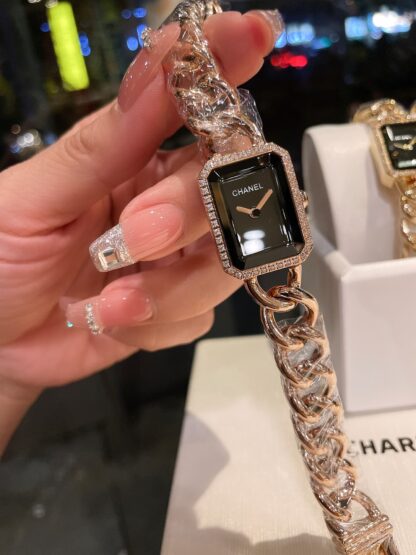 Chanel stylish and exquisite women's watches - Image 5