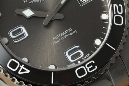 Longines Conquest series men's watch - Image 6