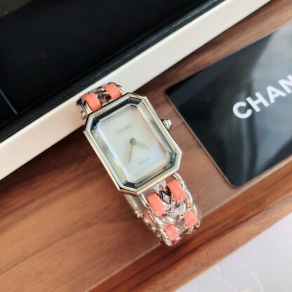 Chanel stylish and exquisite women's watches - Image 6