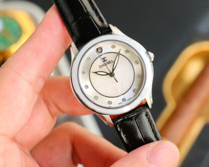 Chanel elegant ladies watch - Image 6