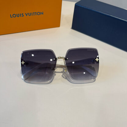 LOUIS VUITTON Fashion Sunglasses - Image 6