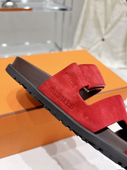 Hermès Spring and Summer New Red Comfort Slippers - Image 5