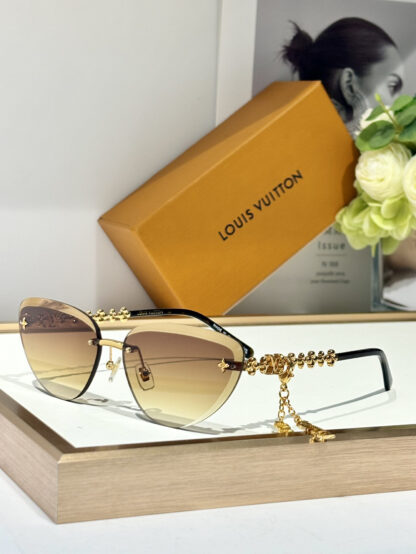 LOUIS VUITTON Fashion Sunglasses - Image 6
