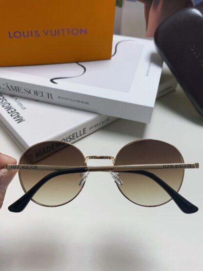 LOUIS VUITTON Fashion Sunglasses - Image 6