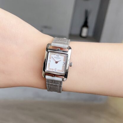 Hermes Square Dial Diamond Quartz Watch - Image 4
