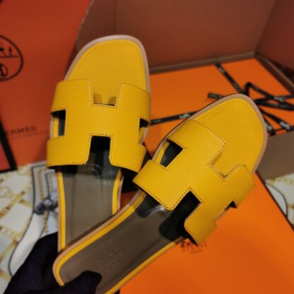 Hermès Large Yellow Palm Pattern Cowhide Handmade Slippers - Image 5