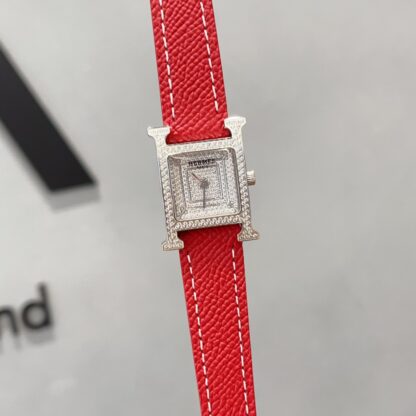 Hermes Starry Square Dial Exquisite Watch - Image 5