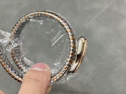 Bulgari classic snake-shaped exquisite and unique watch - Image 5