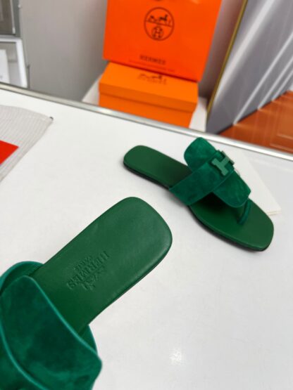 Hermès Spring and Summer Dark Green Daily Home Travel Holiday Essential Slippers - Image 4