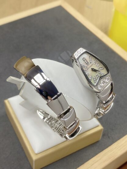 Bulgari white gold smooth double snake watch - Image 5
