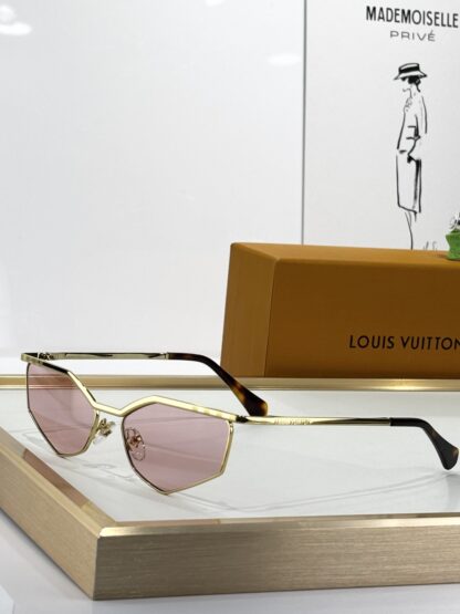 LOUIS VUITTON Fashion Sunglasses - Image 6