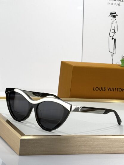 LOUIS VUITTON Fashion Sunglasses - Image 6