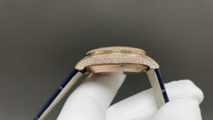 Vacheron Constantin Ultra-Thin Mechanical Women's Watch - Image 5
