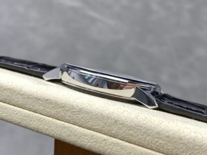 Vacheron Constantin exquisite and versatile watch - Image 5