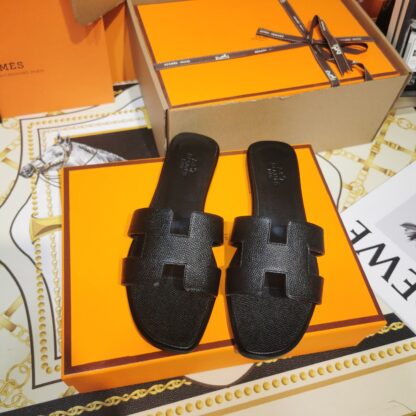 Hermès Palm Print Black Leather Slippers - Image 5