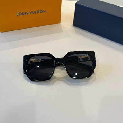 LOUIS VUITTON Fashion Sunglasses - Image 6